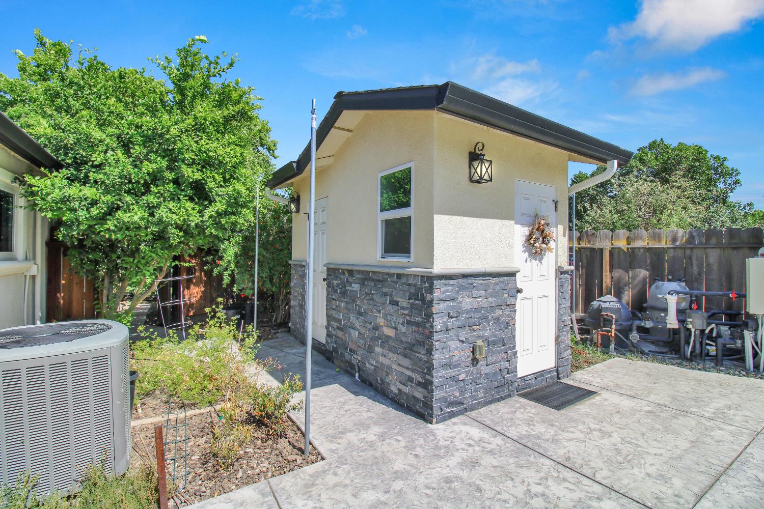 Maryanna Court, Modesto, California image 46