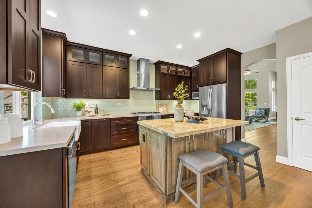 Luna Cir Circle, Folsom, California image 11