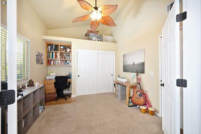 Cedar Canyon Circle, Galt, California image 17