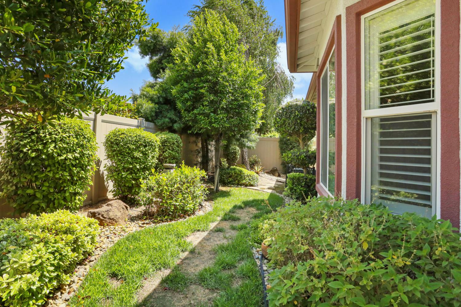 Detail Gallery Image 46 of 74 For 2424 Ashbridge Ln, Manteca,  CA 95336 - 2 Beds | 2/1 Baths
