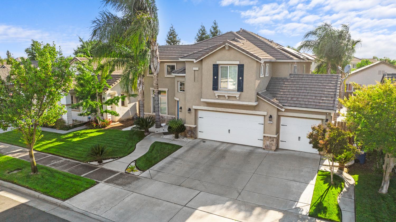 Colma Avenue, Merced, California image 47
