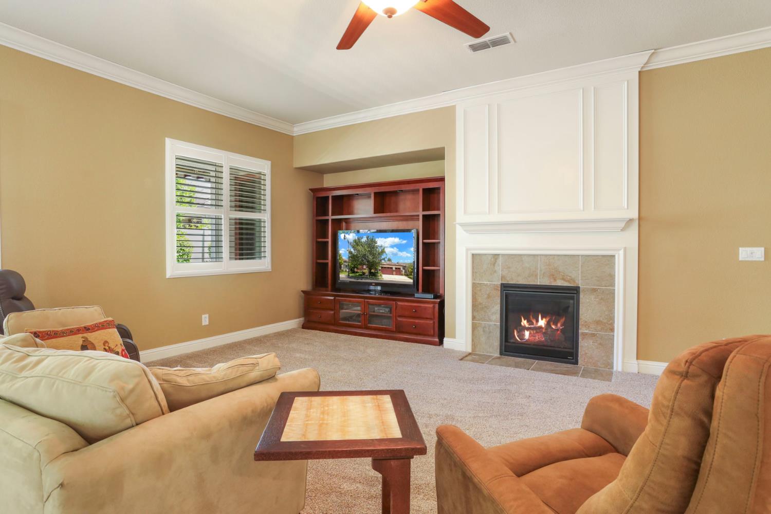 Detail Gallery Image 16 of 74 For 2424 Ashbridge Ln, Manteca,  CA 95336 - 2 Beds | 2/1 Baths