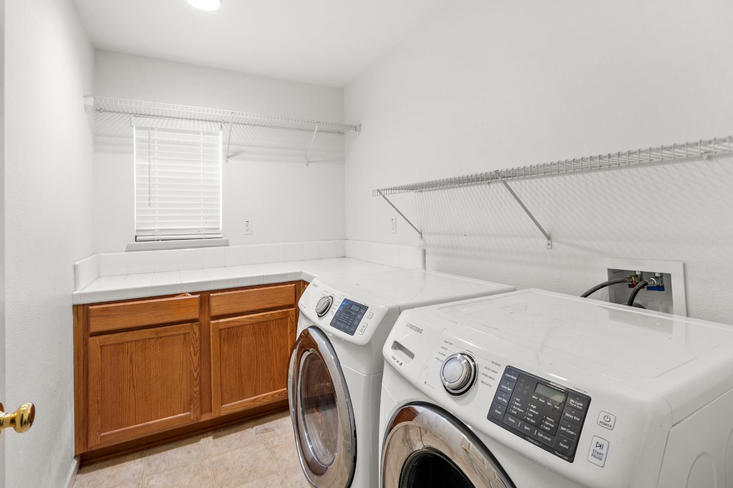 Colma Avenue, Merced, California image 35