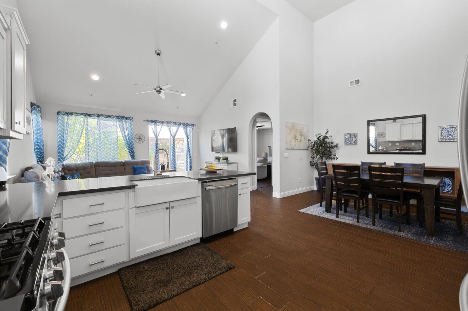 Branigan Lake Way, Rancho Cordova, California image 18