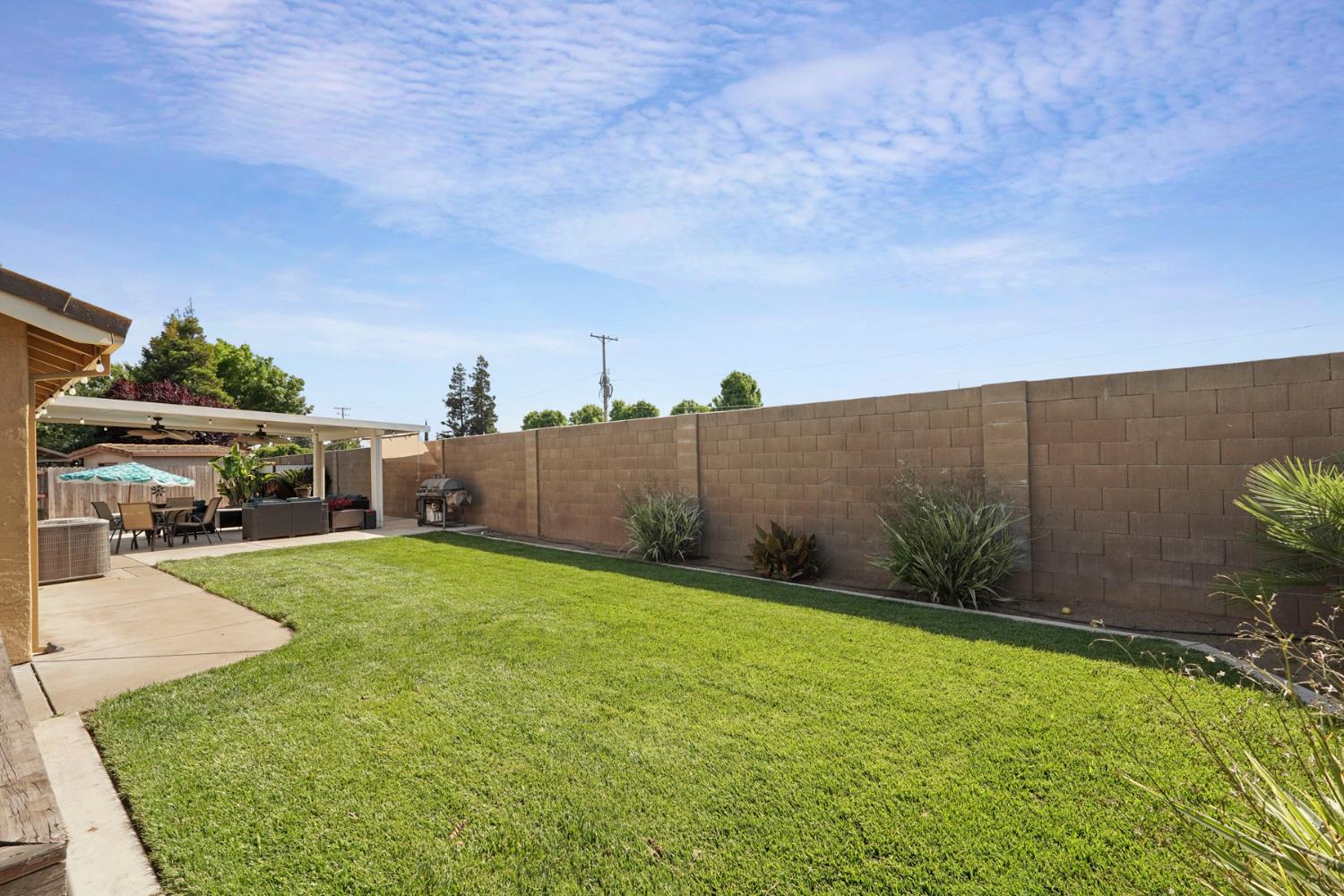 Blackbird Court, Lodi, California image 35
