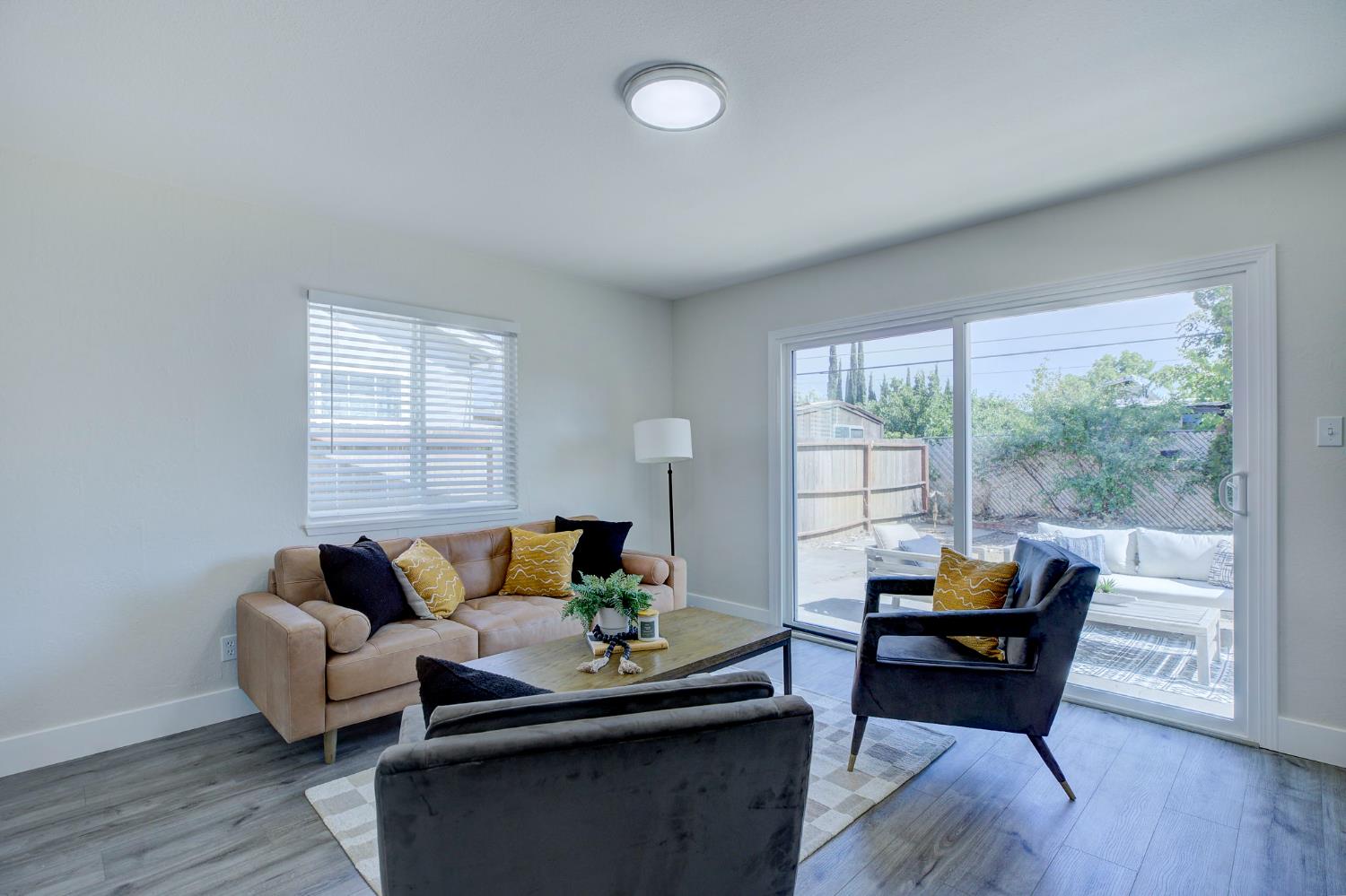 Stockbridge Avenue, Sacramento, California image 4