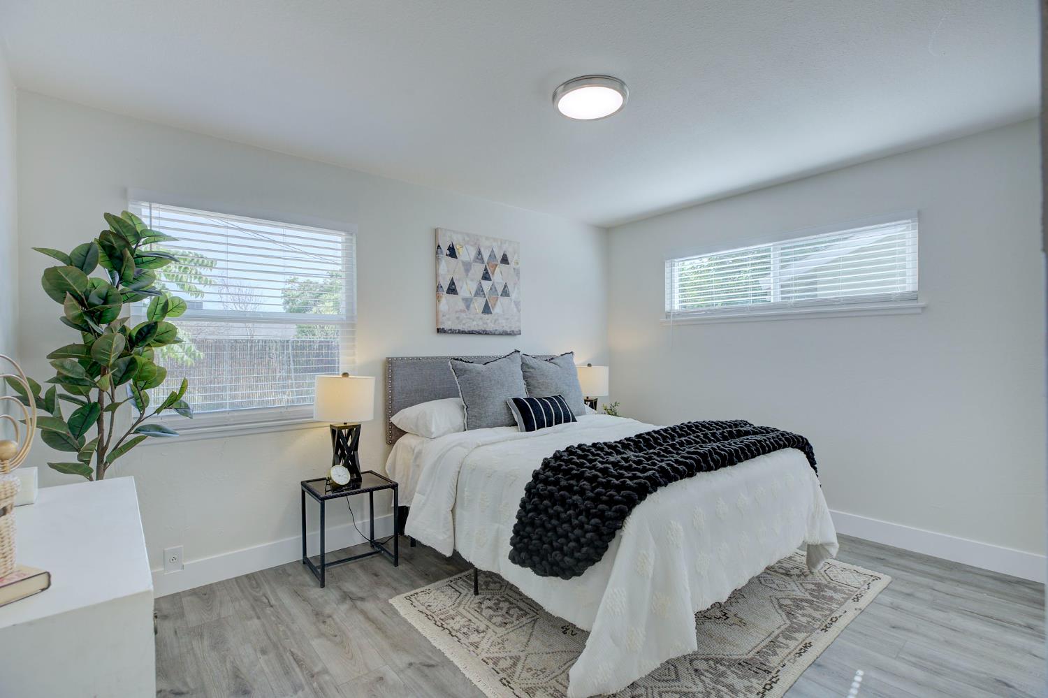 Stockbridge Avenue, Sacramento, California image 15