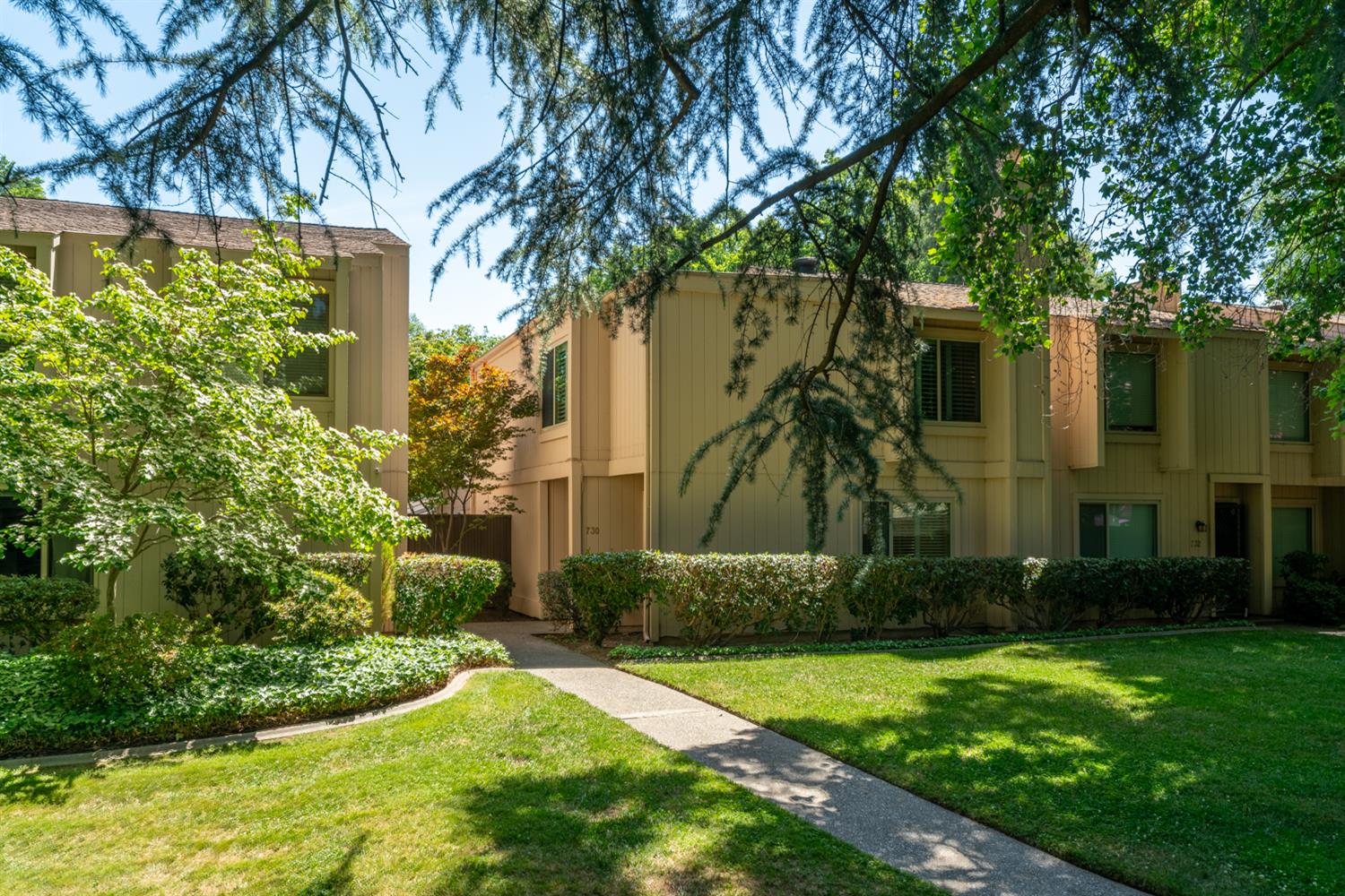 Hartnell Place, Sacramento, California image 1