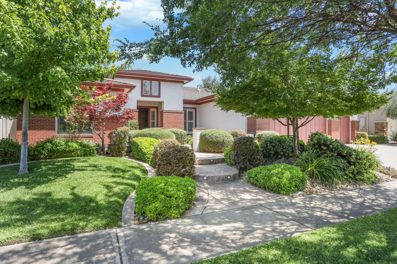 Detail Gallery Image 7 of 74 For 2424 Ashbridge Ln, Manteca,  CA 95336 - 2 Beds | 2/1 Baths