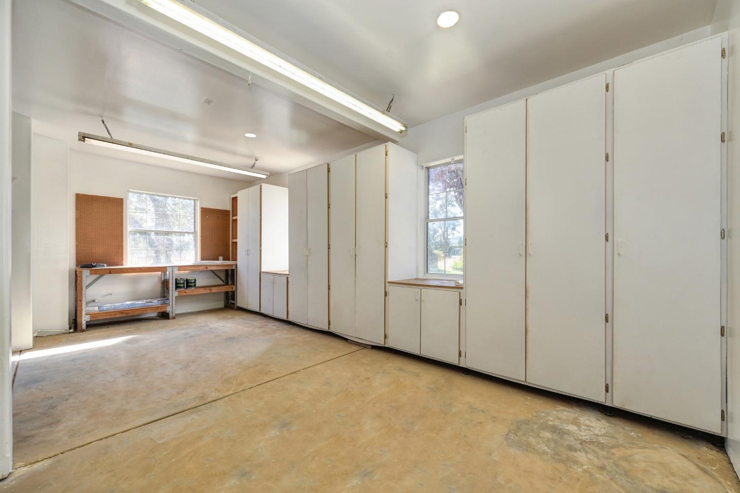 Gray Oak Drive, Rough and Ready, California image 36