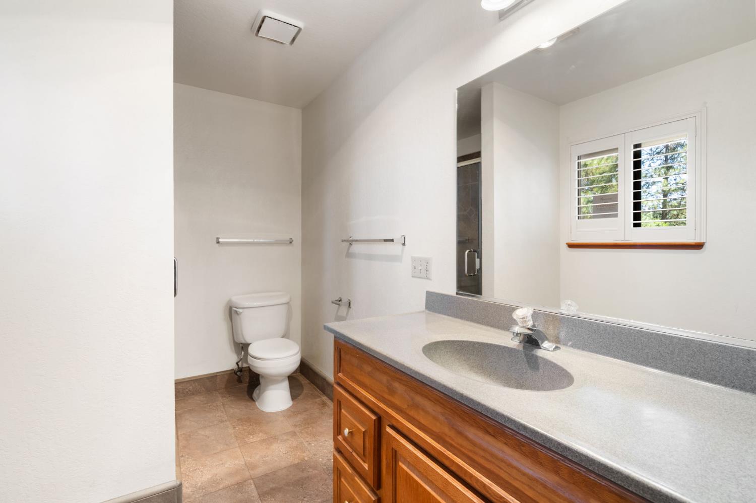 Del Vista Court, Grass Valley, California image 19