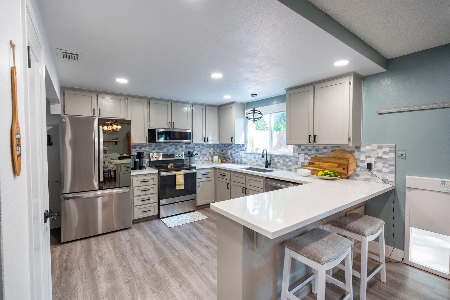 Ranch Avenue, Citrus Heights, California image 11