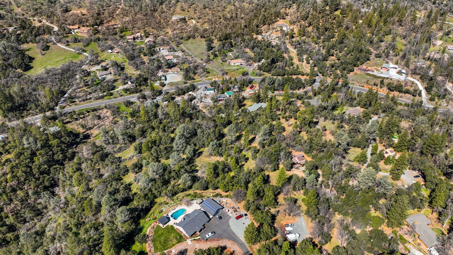 Tuolumne Road, Tuolumne, California image 31