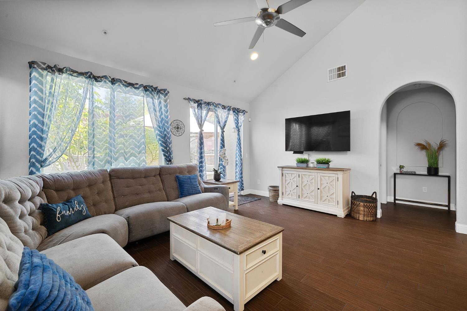 Branigan Lake Way, Rancho Cordova, California image 21