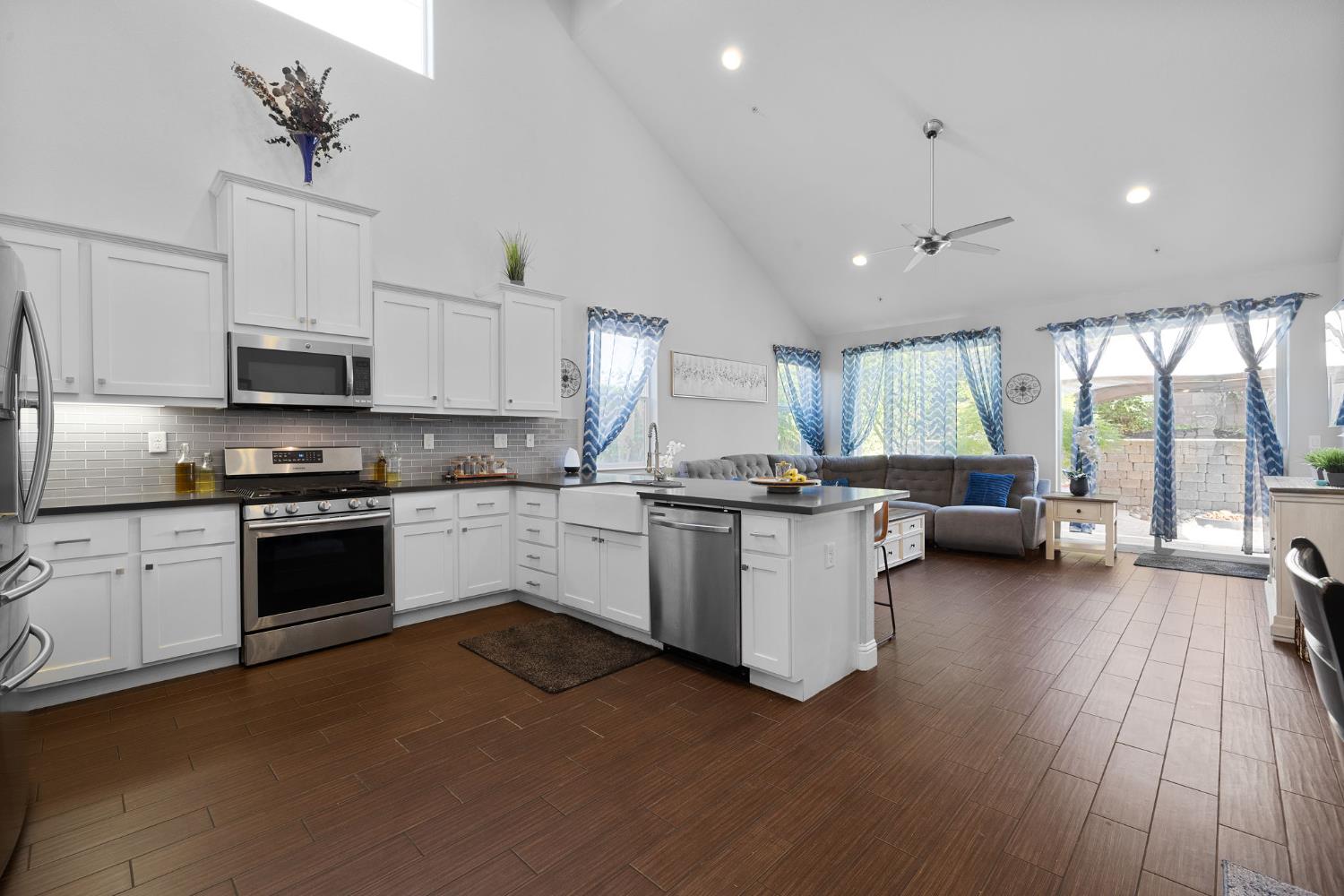Branigan Lake Way, Rancho Cordova, California image 16