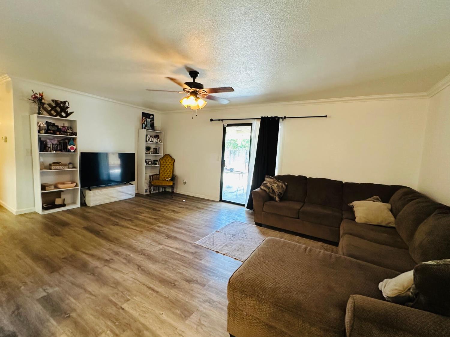 W Malibu Avenue, Fresno, California image 7