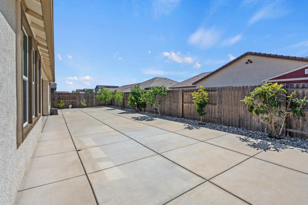 Montaria Way, Elk Grove, California image 38