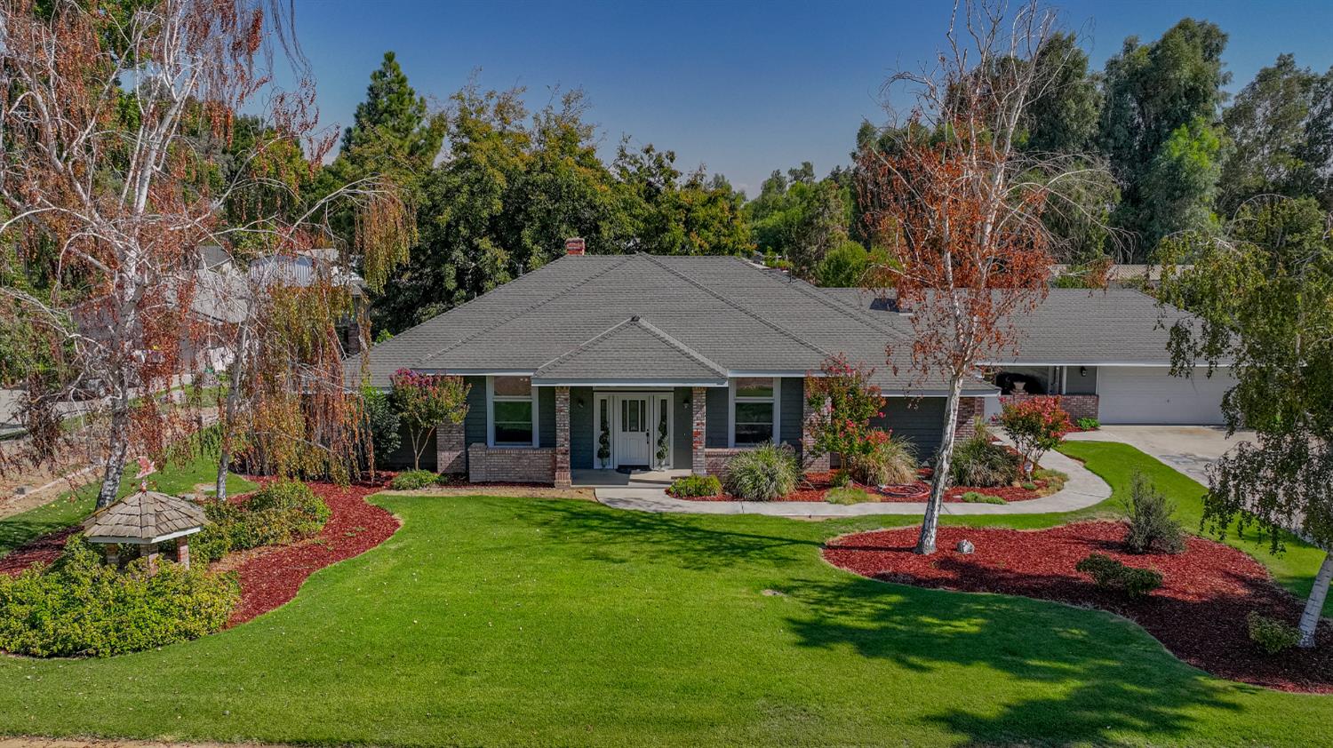 Detail Gallery Image 8 of 84 For 2020 Station Ave, Atwater,  CA 95301 - 4 Beds | 3 Baths