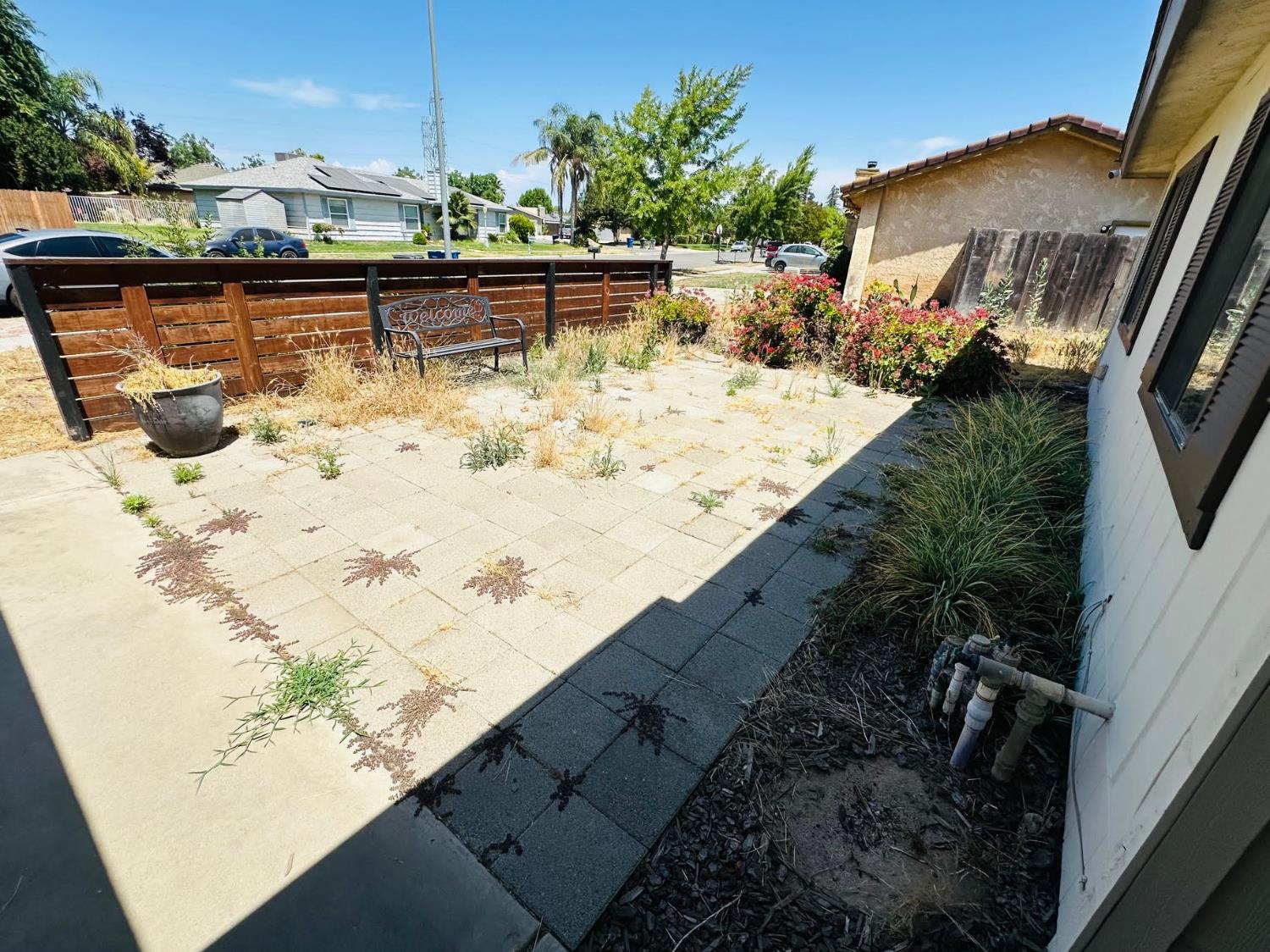 W Malibu Avenue, Fresno, California image 2