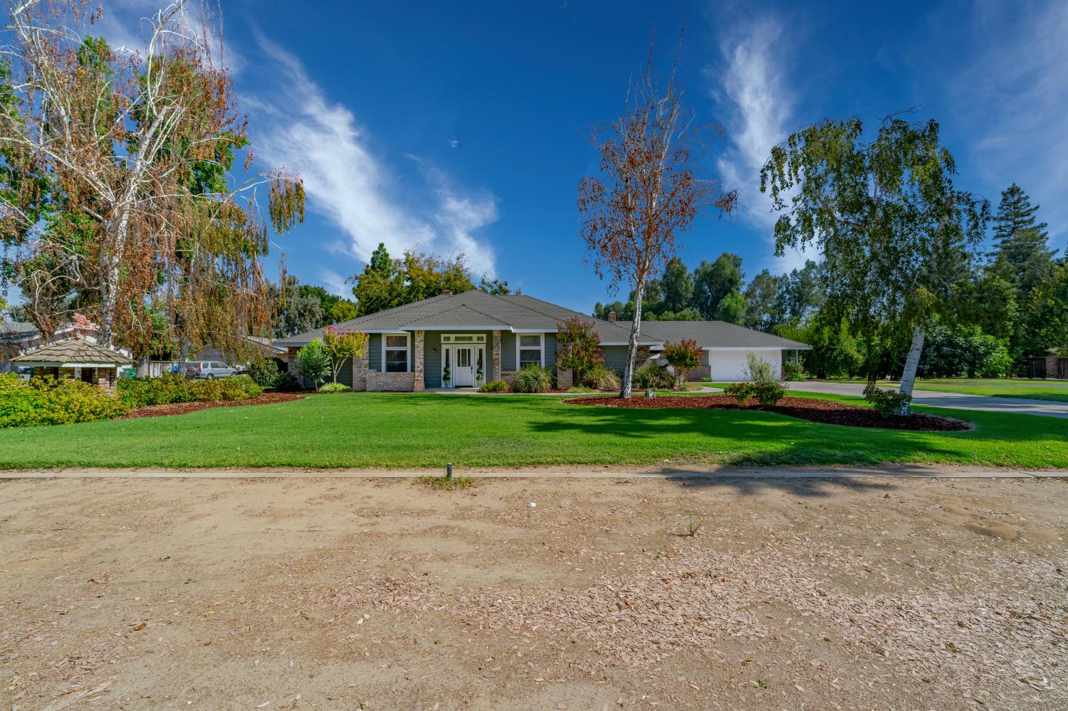 Detail Gallery Image 3 of 84 For 2020 Station Ave, Atwater,  CA 95301 - 4 Beds | 3 Baths
