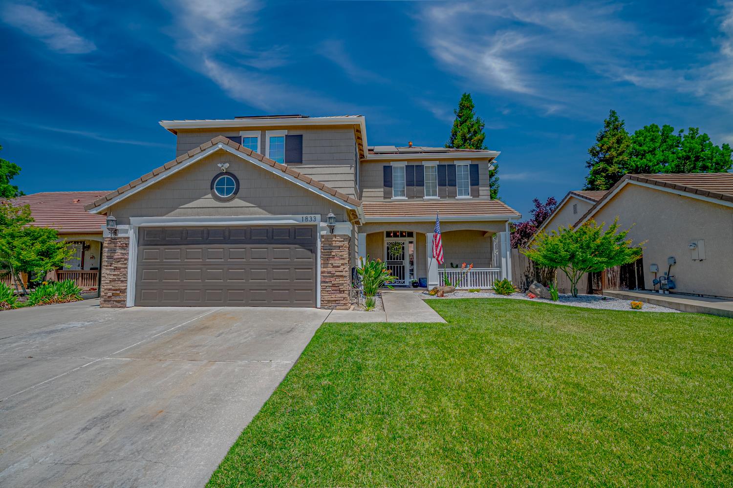 La Quinta Court, Merced, California image 4
