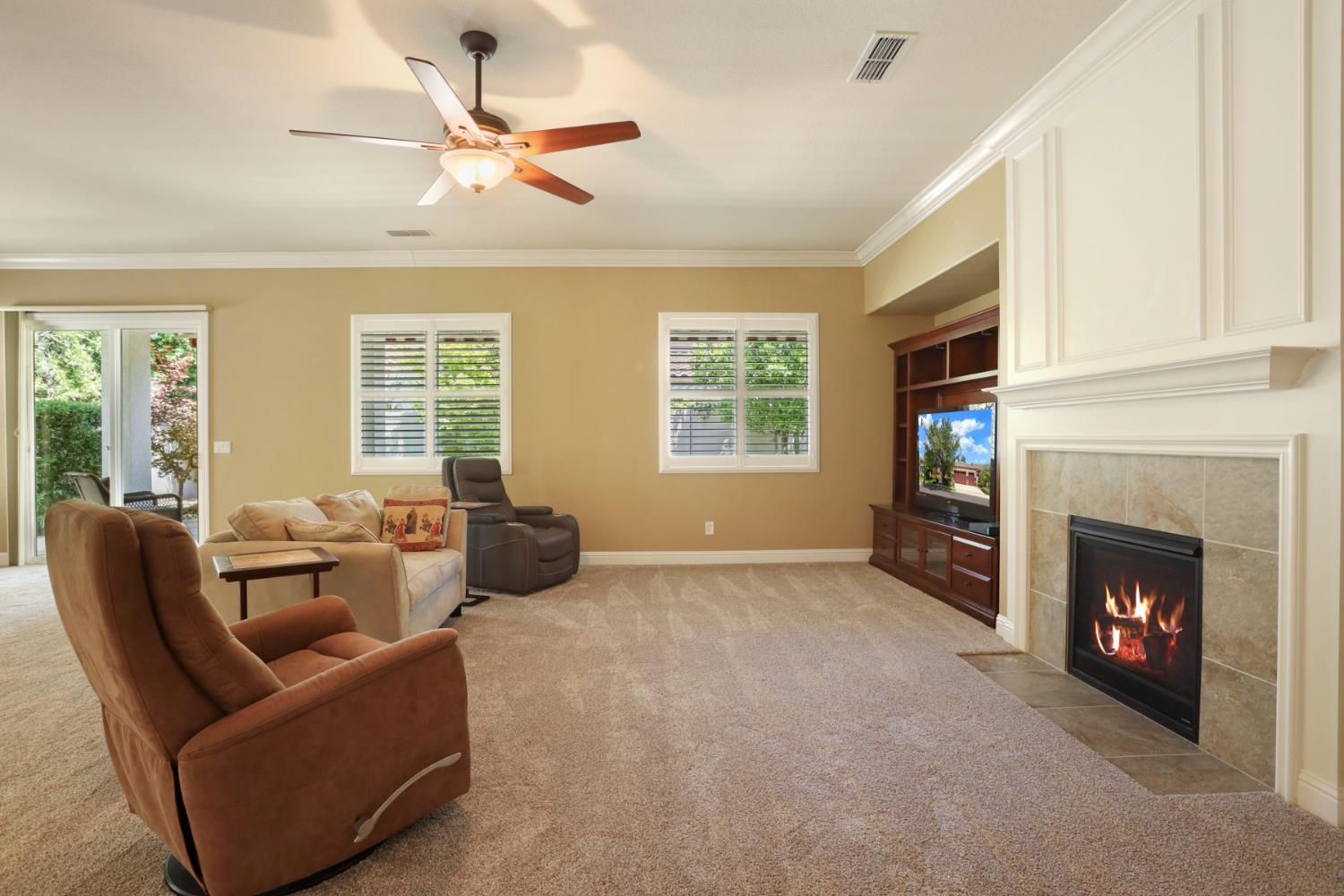 Detail Gallery Image 14 of 74 For 2424 Ashbridge Ln, Manteca,  CA 95336 - 2 Beds | 2/1 Baths