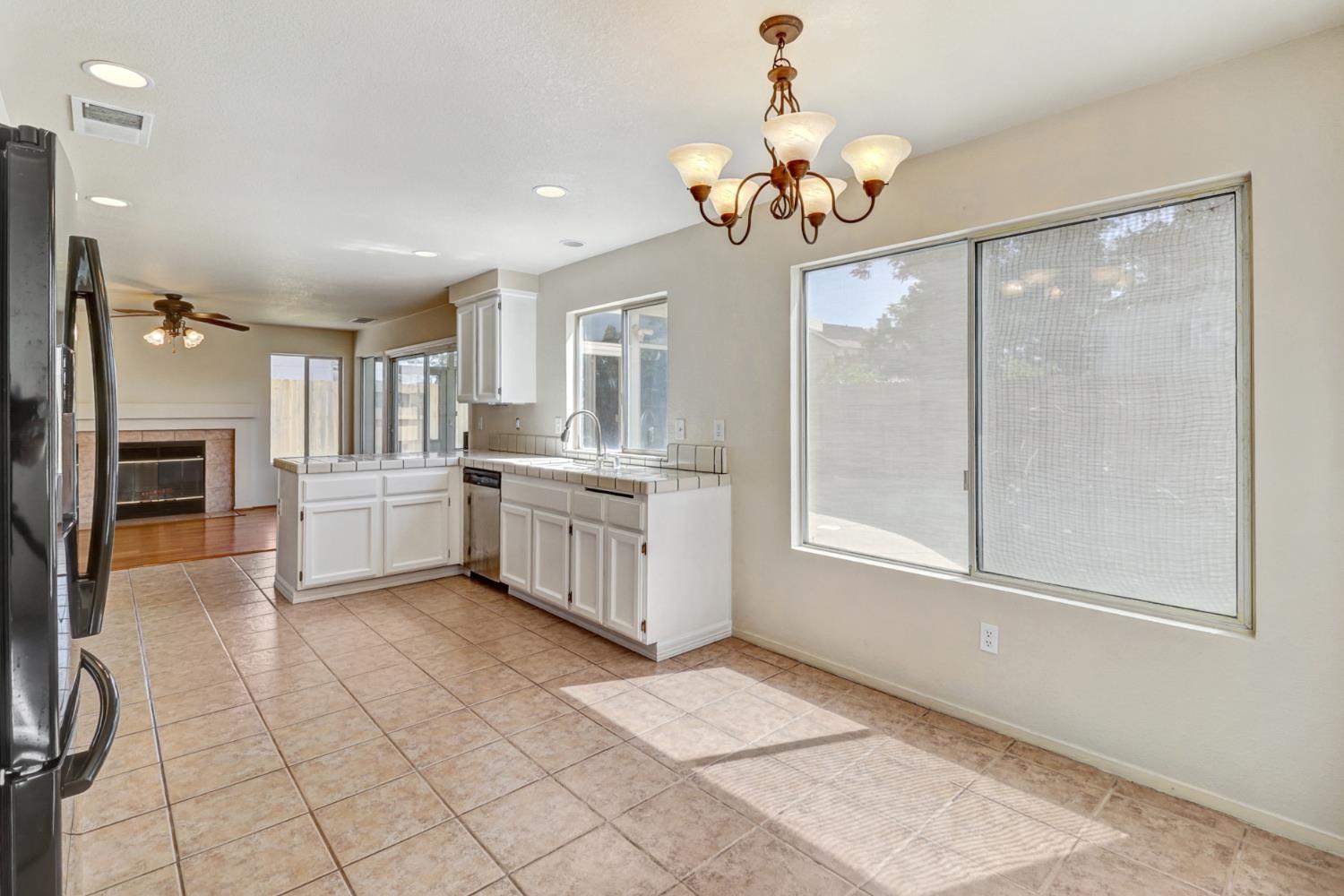Thornbridge Drive, Galt, California image 14