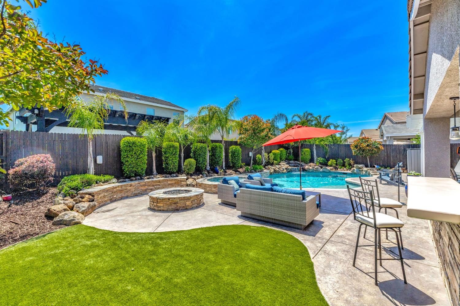 Detail Gallery Image 38 of 45 For 1088 Broken Spoke Ln, Roseville,  CA 95747 - 5 Beds | 4/1 Baths