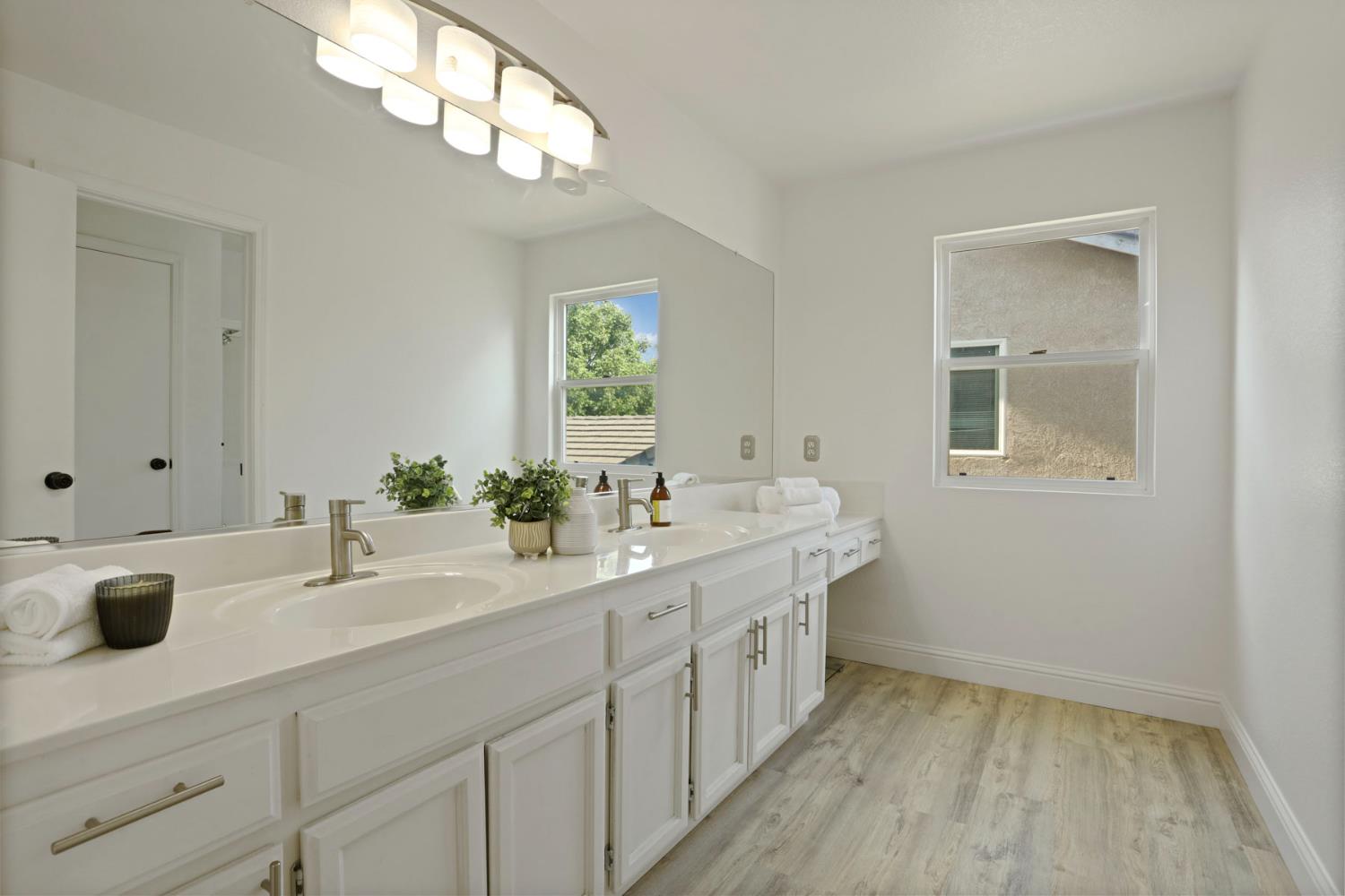 Vinewood Way, Tracy, California image 31