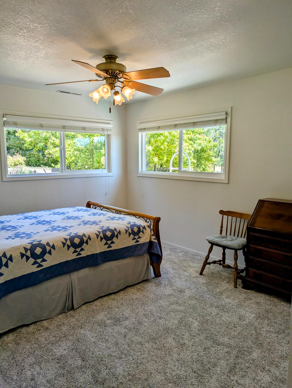 Detail Gallery Image 29 of 78 For 2300 Larsen Dr, Camino,  CA 95709 - 4 Beds | 2 Baths