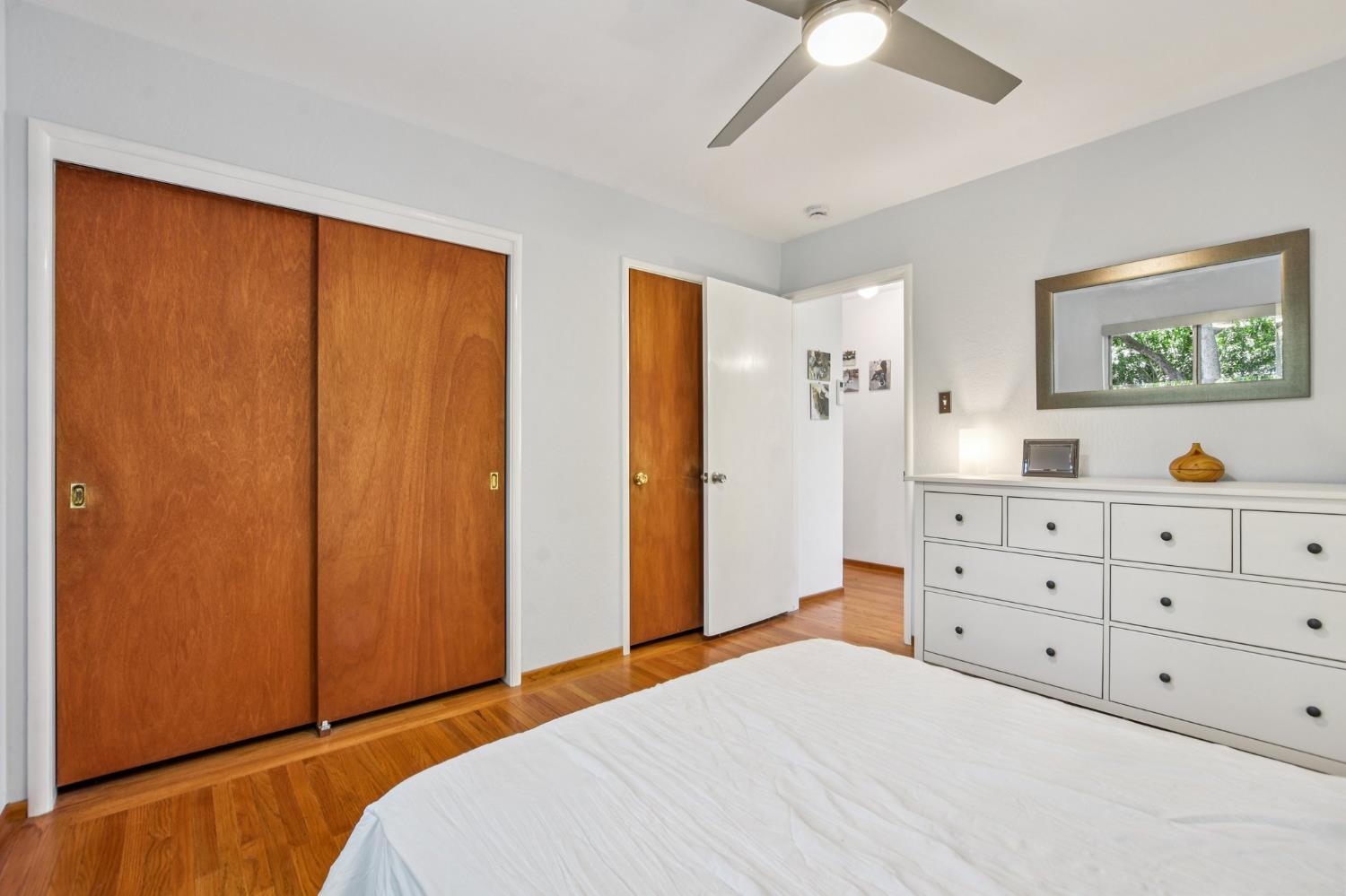 Cedarhurst Way, Carmichael, California image 16