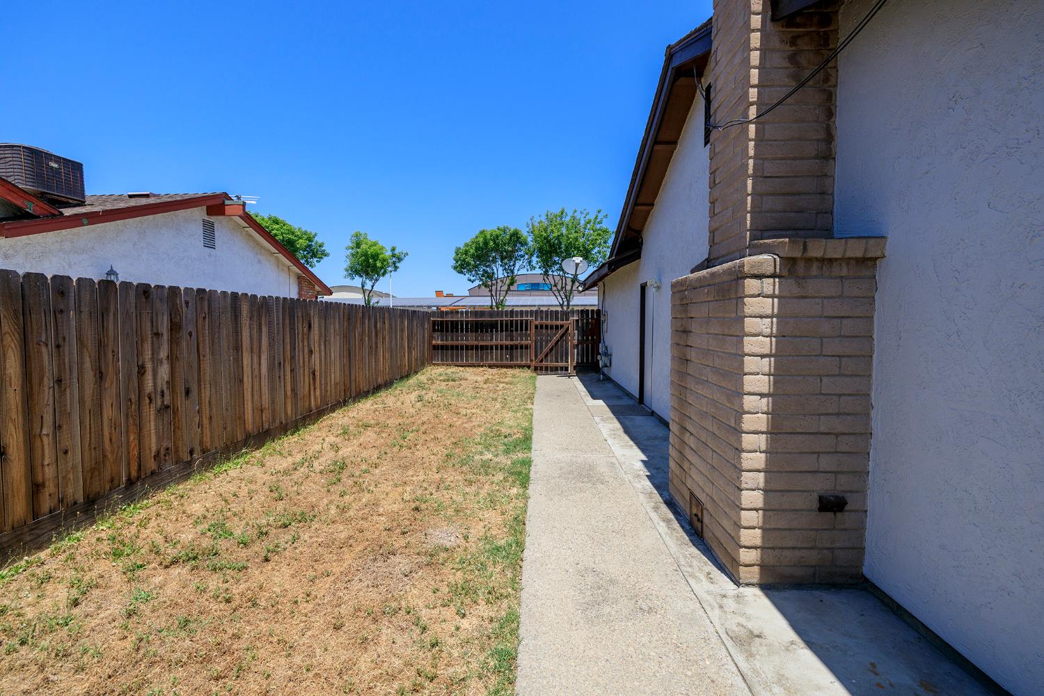 Wawona Street, Manteca, California image 48