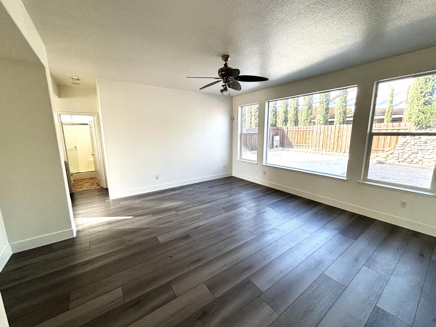 Lilyview Way, Elk Grove, California image 9