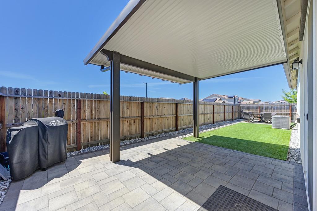 Sienna Bluff Place, Folsom, California image 42