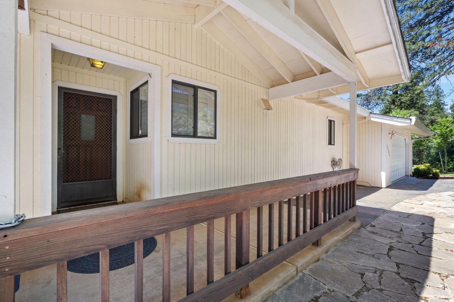 Del Vista Court, Grass Valley, California image 9