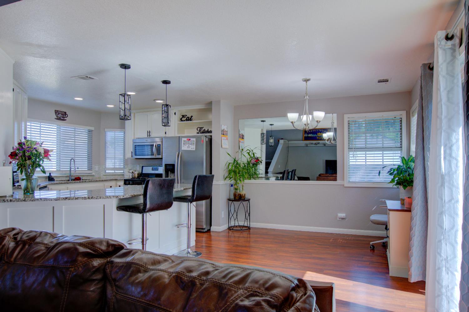 Crestwood Avenue, Manteca, California image 7