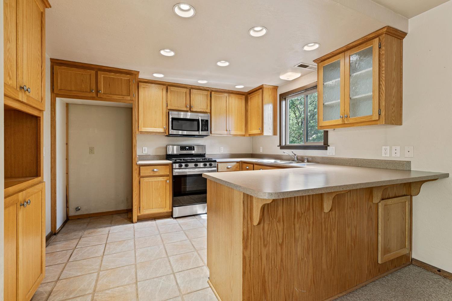 Holly Way, Placerville, California image 18