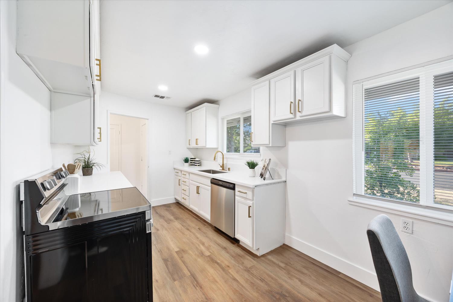 Chelsea Road, Sacramento, California image 7