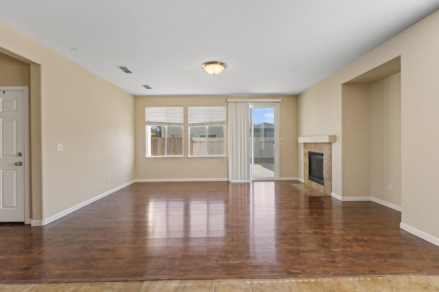 Tavira Court, Elk Grove, California image 17