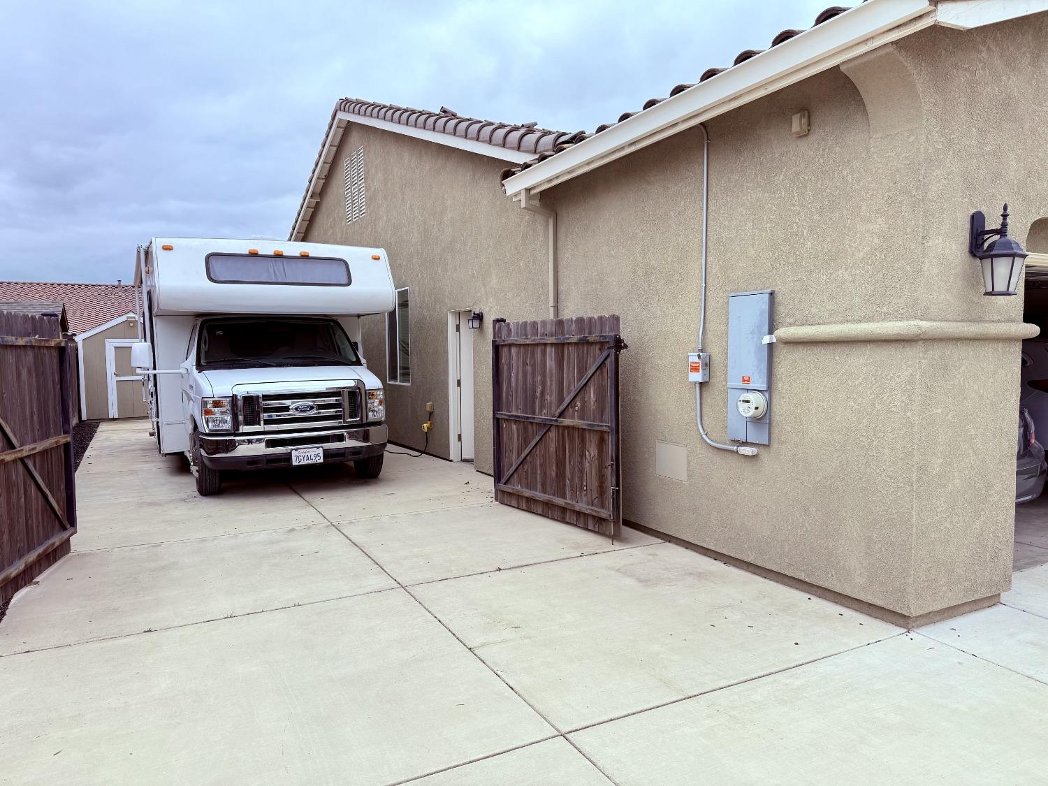 W Woodward Avenue, Manteca, California image 3