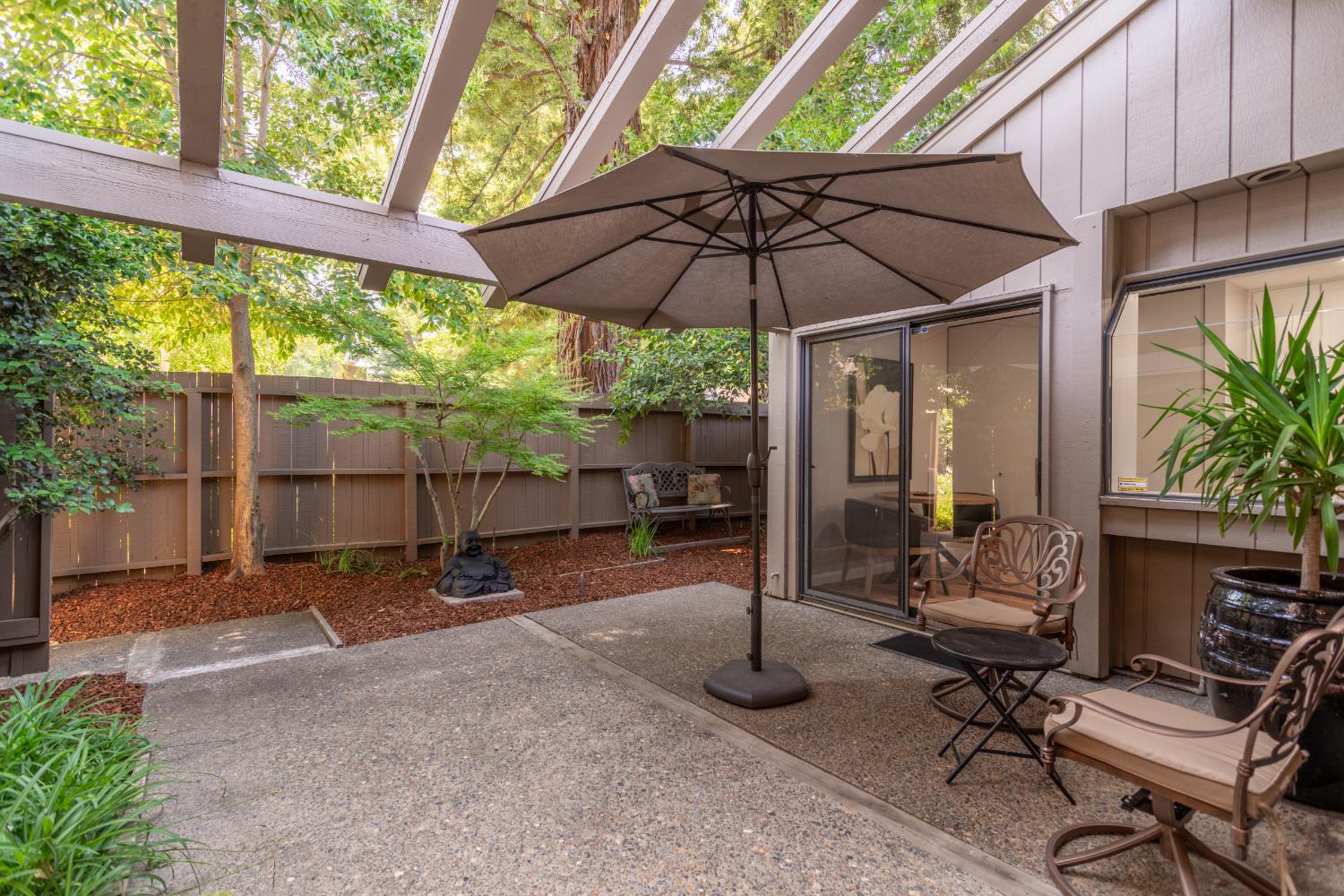 Dunbarton Circle, Sacramento, California image 7