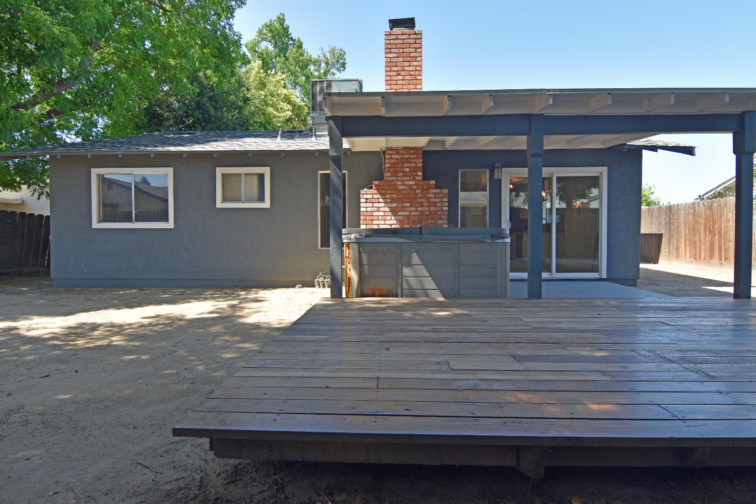 Bluefield Avenue, Turlock, California image 32