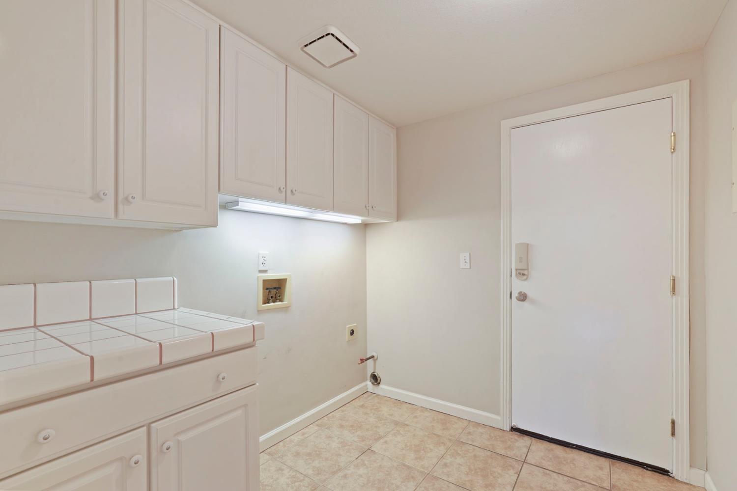 Annandale Court, Stockton, California image 30