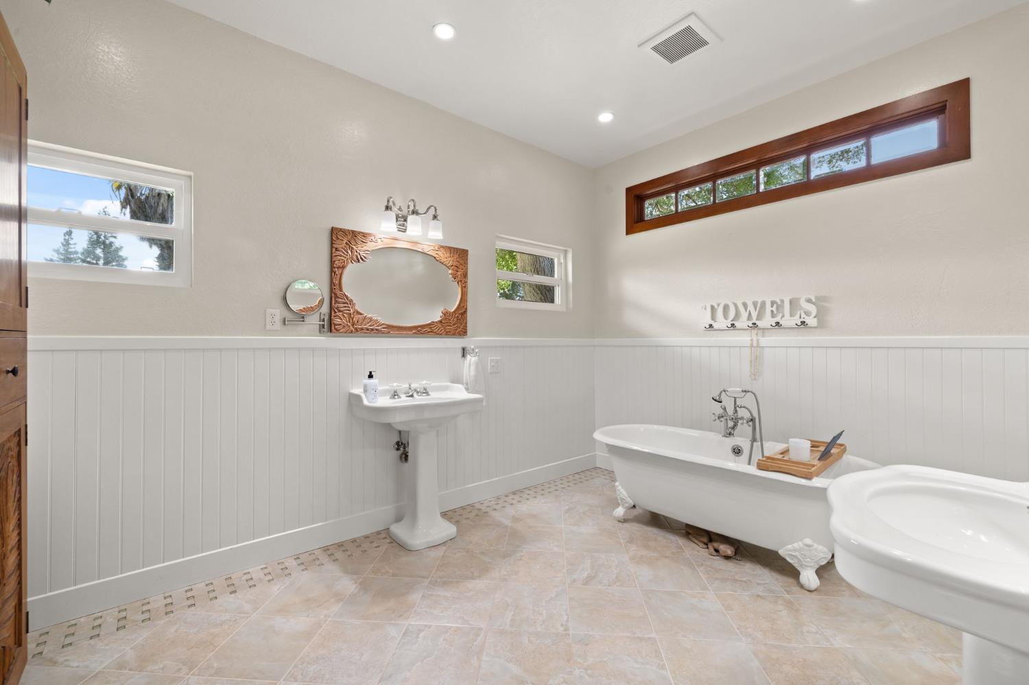 W Southwood Drive, Woodland, California image 38