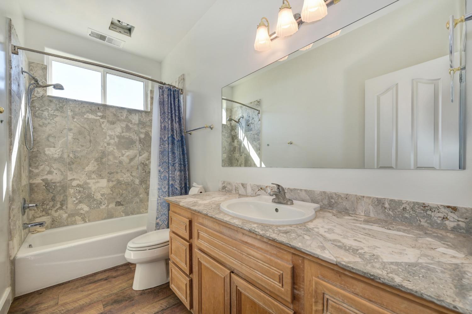 Gray Oak Drive, Rough and Ready, California image 27