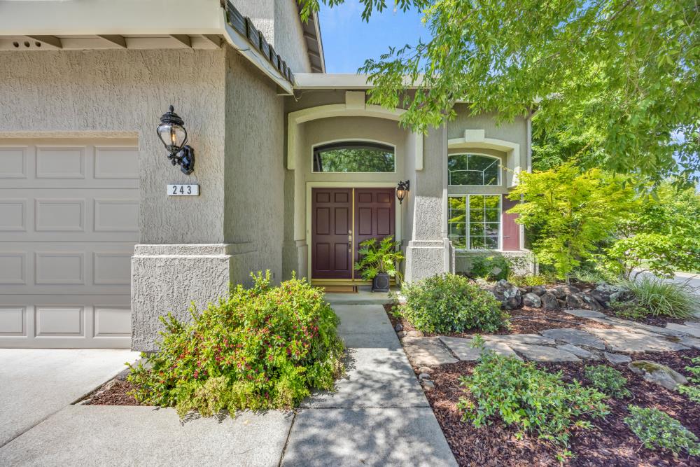 Luna Cir Circle, Folsom, California image 3
