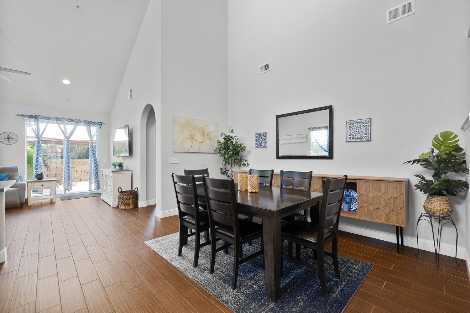 Branigan Lake Way, Rancho Cordova, California image 12