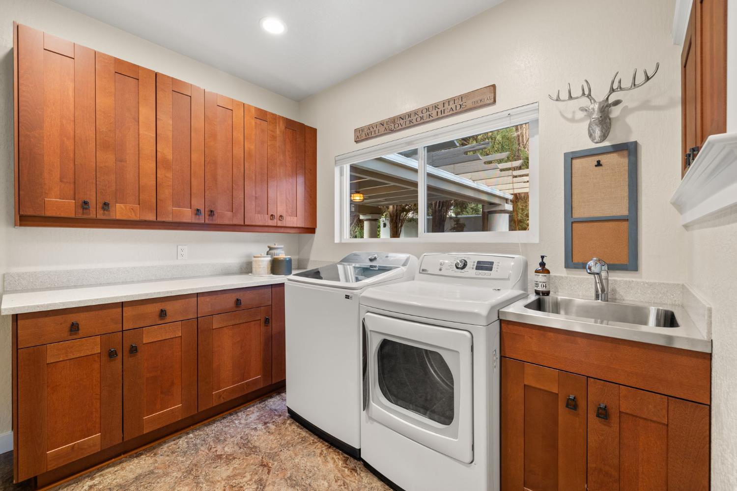 W Southwood Drive, Woodland, California image 28