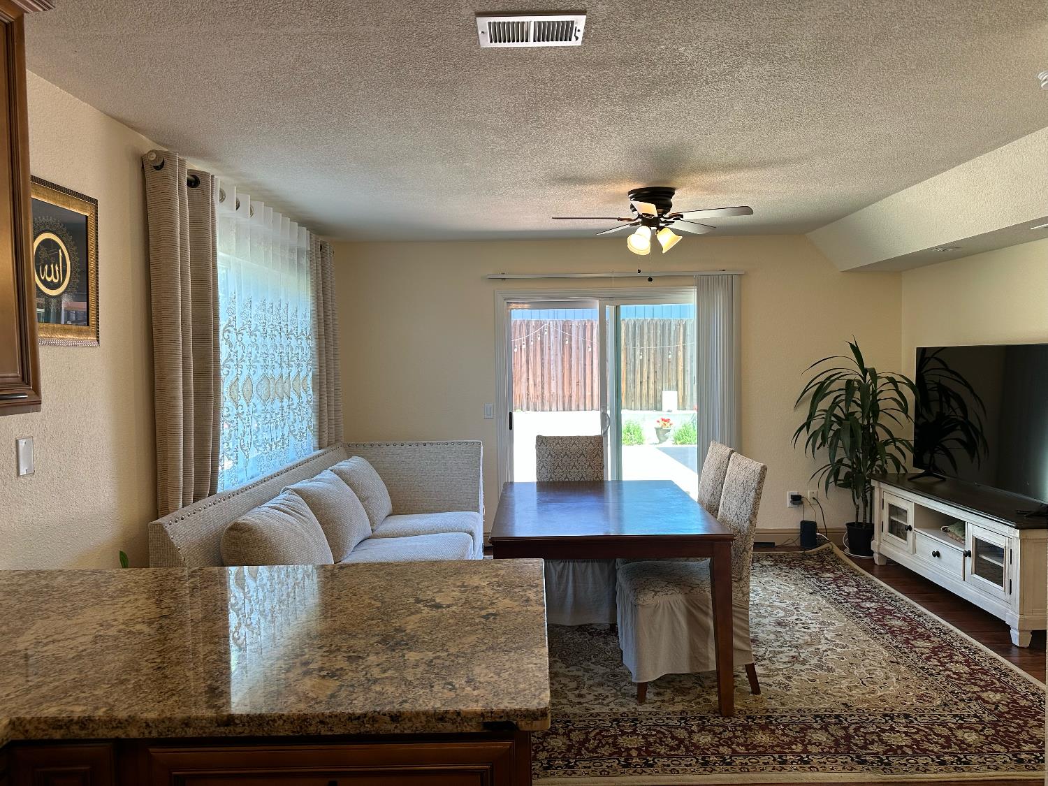 Holworthy Way, Sacramento, California image 15