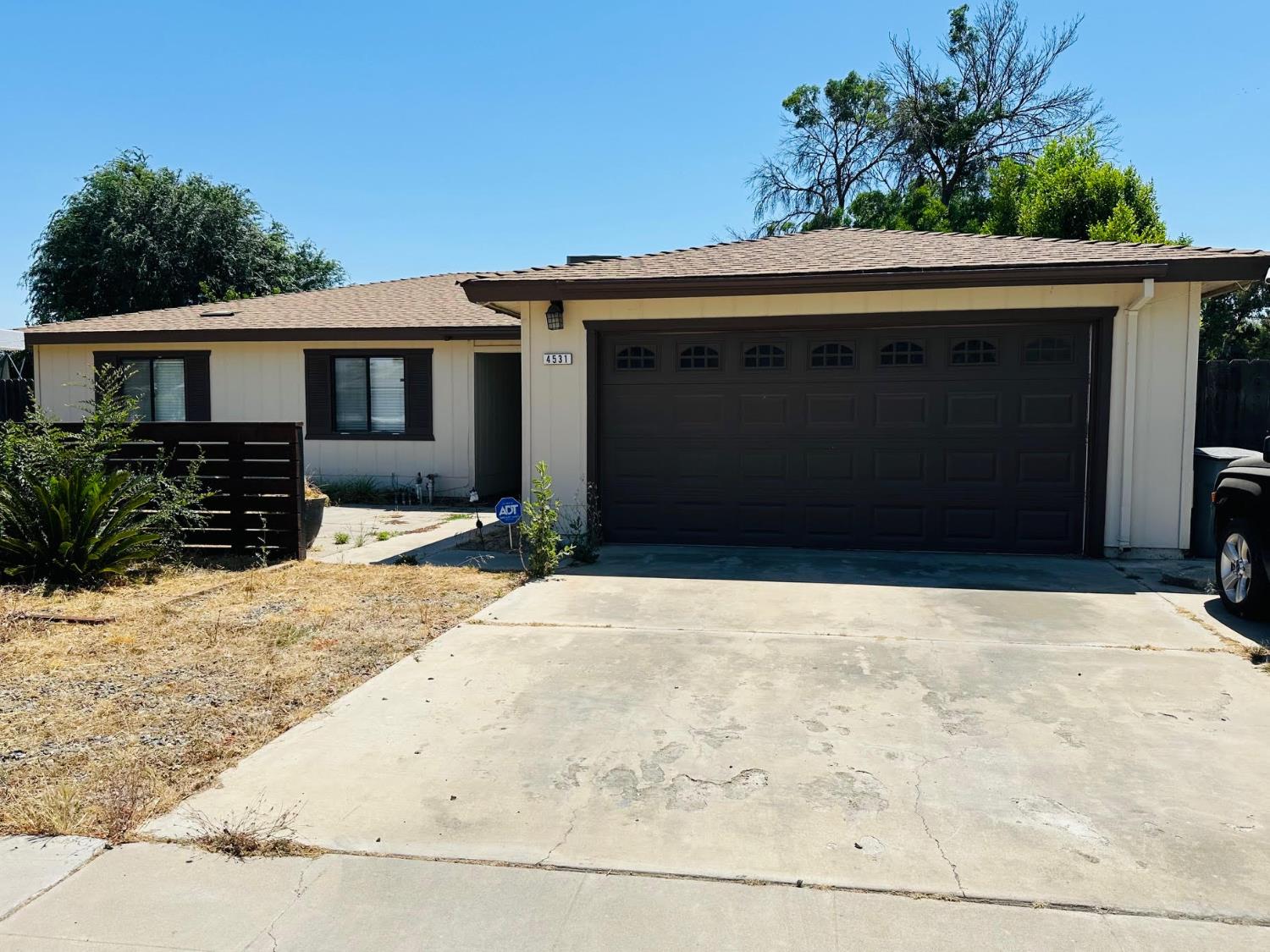 W Malibu Avenue, Fresno, California image 1